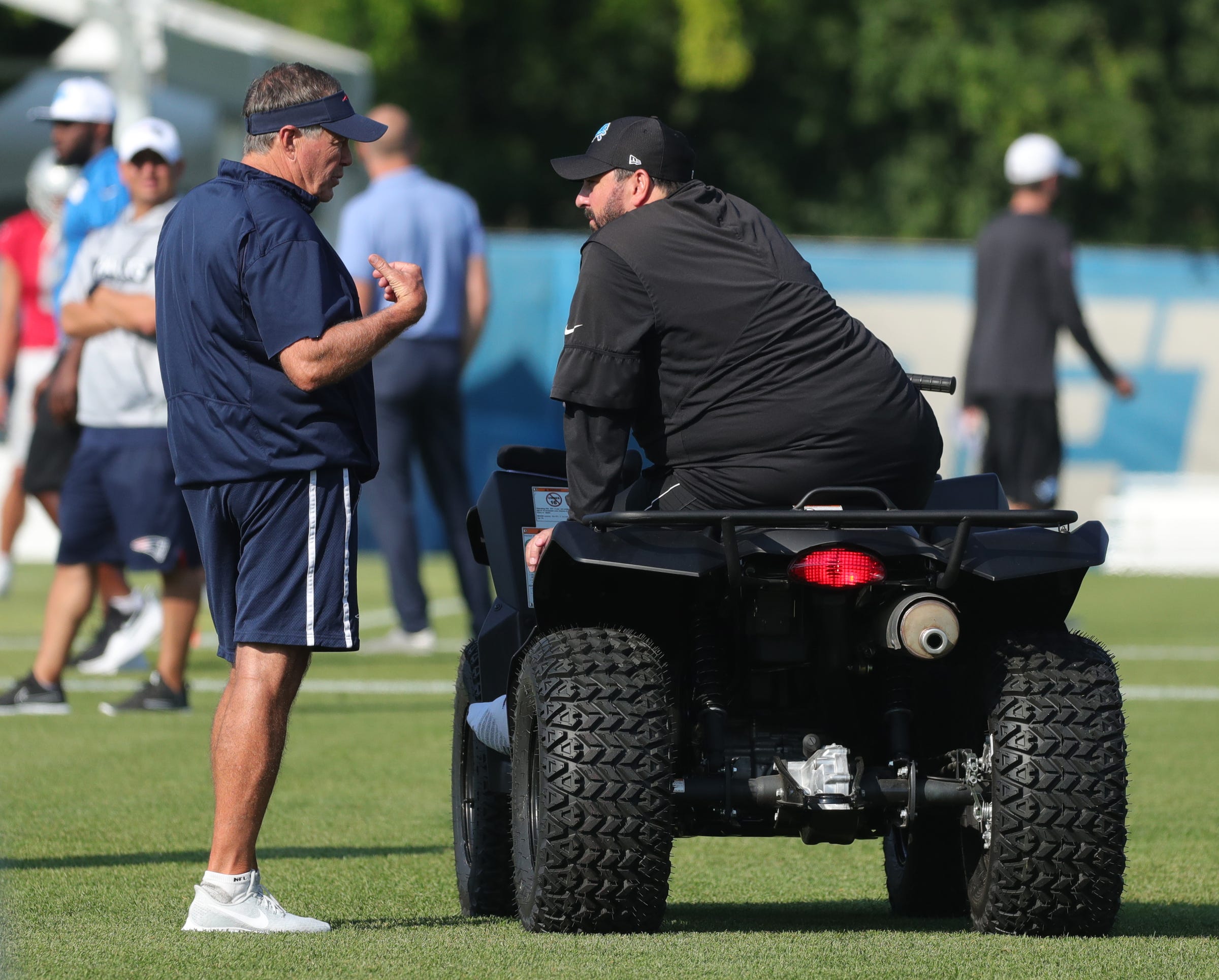 Detroit Lions show 'juice' at practice; Mike Daniels contract details