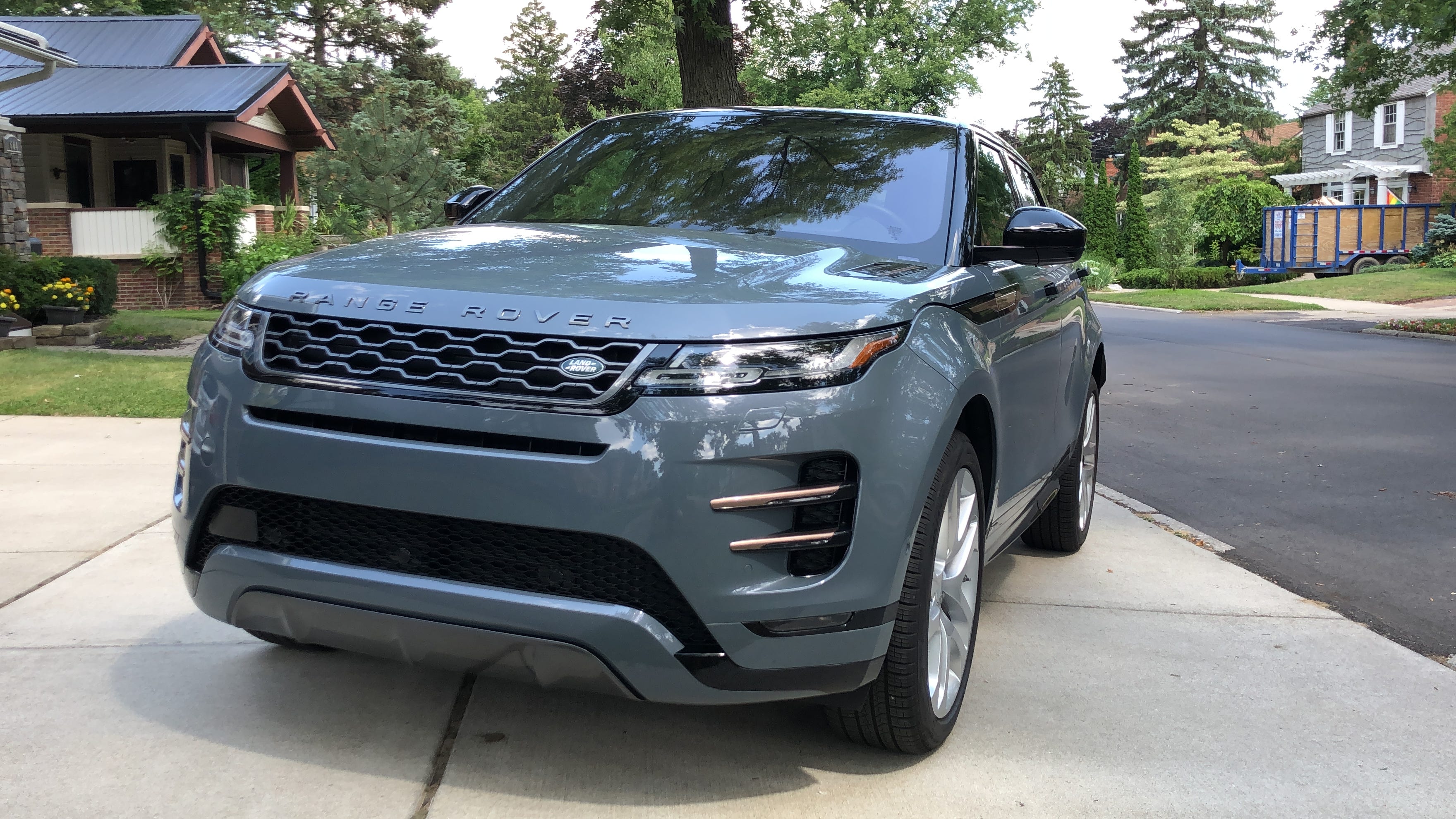Review Pricey 2020 Range Rover Evoque Has One Maddening