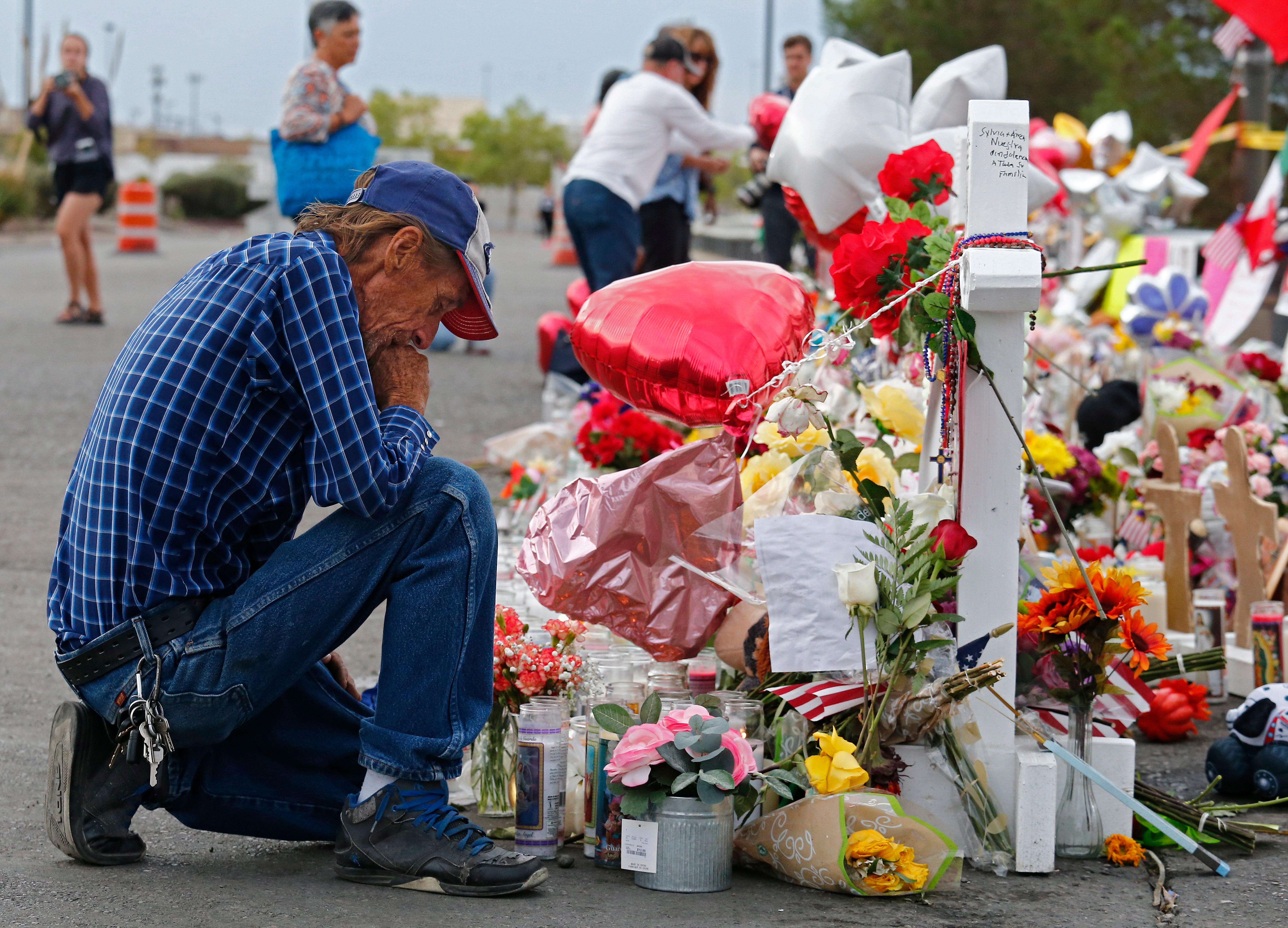 El Paso And Dayton Shootings Trump Open To Tougher Background Checks
