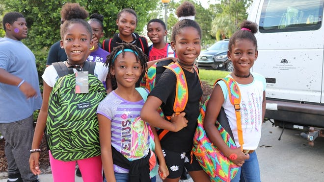 Over 500 Students Get Backpacks Supplies At Back To School Bash In Gifford Over 500 Students Get Backpacks Supplies At Back To School Bash In Gifford