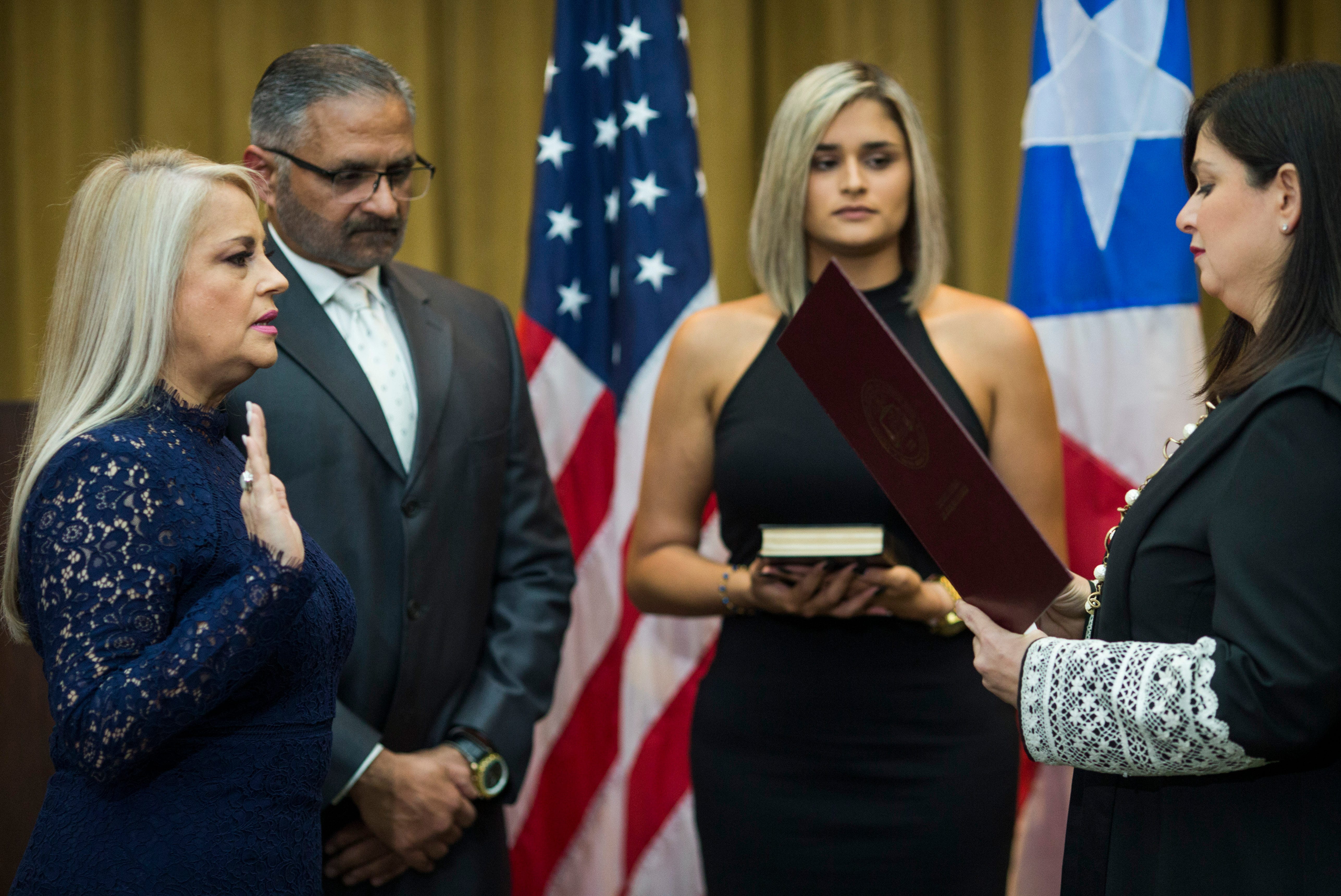 Modernización contar Oceanía Puerto Rico had 3 governors in a week; Wanda Vazquez seeks stability