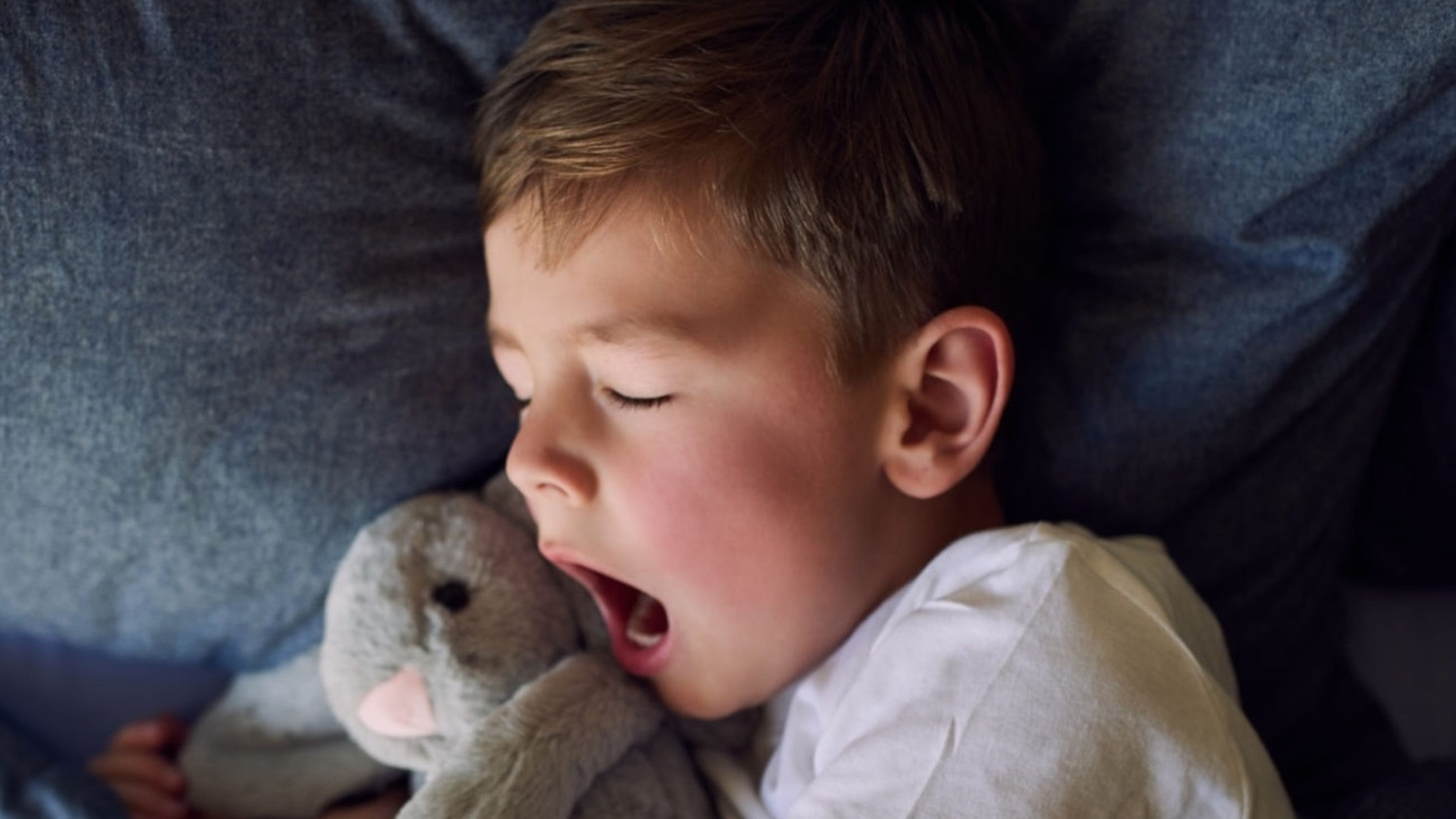 Adjust your child's sleep schedule for school