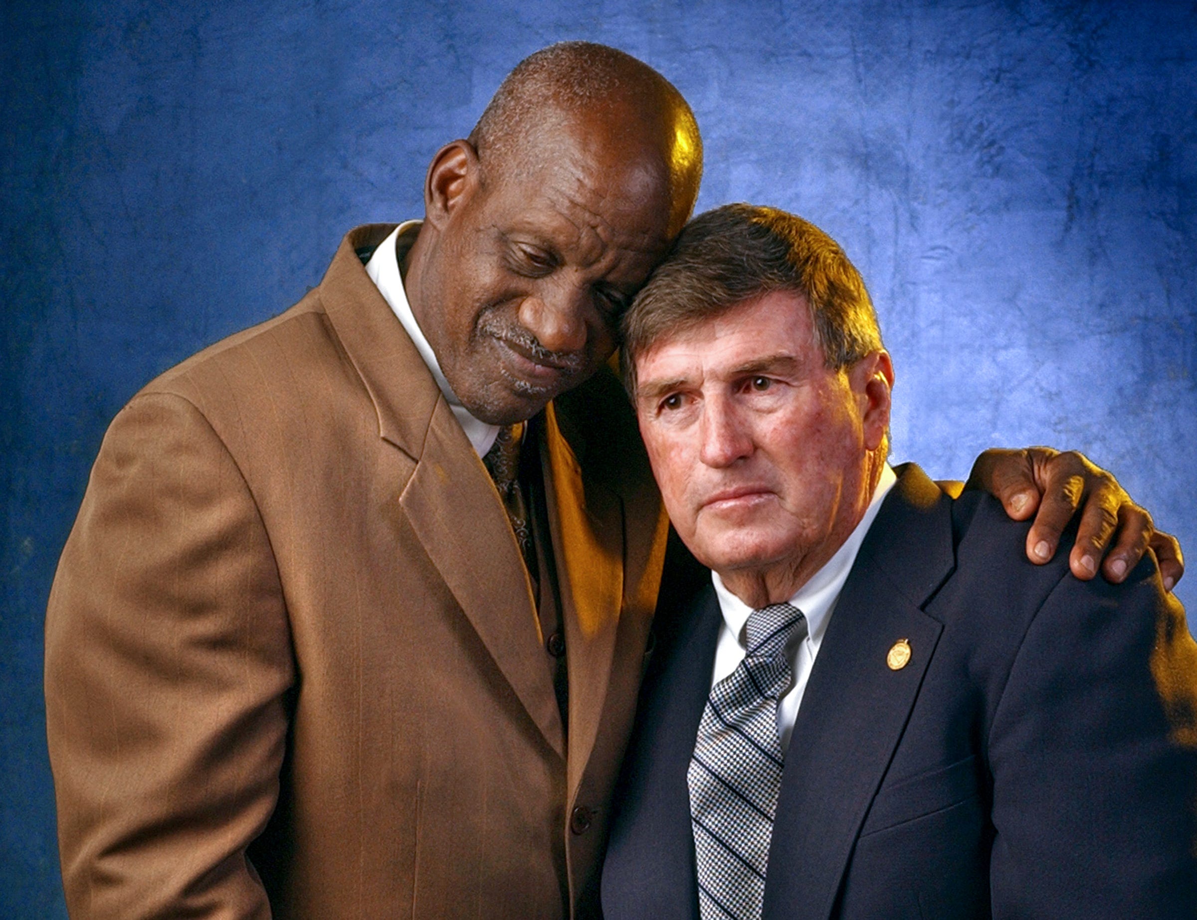Arriba 52+ imagen when did coach harold jones die