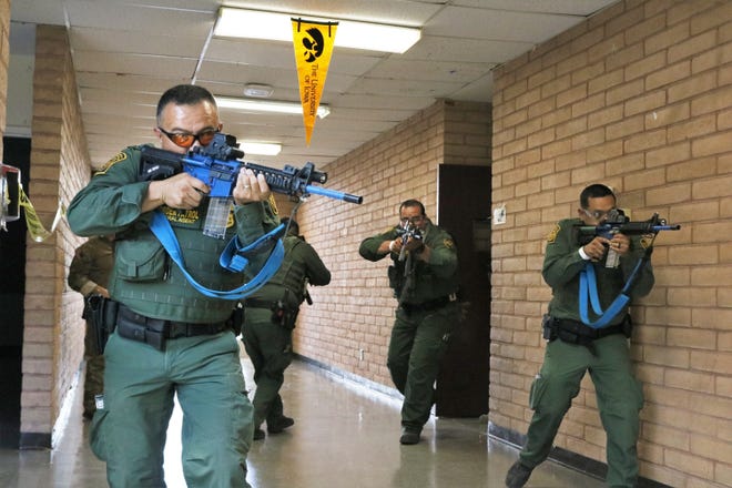 On July 19th, Hudspeth County Sheriff deputies, Border Patrol agents, along with a Texas Game Warden and a Texas State Trooper participated in a day long training event. The training taught the local law enforcement officers the basics of clearing rooms and addressing a threat in a tactical and unified manner.