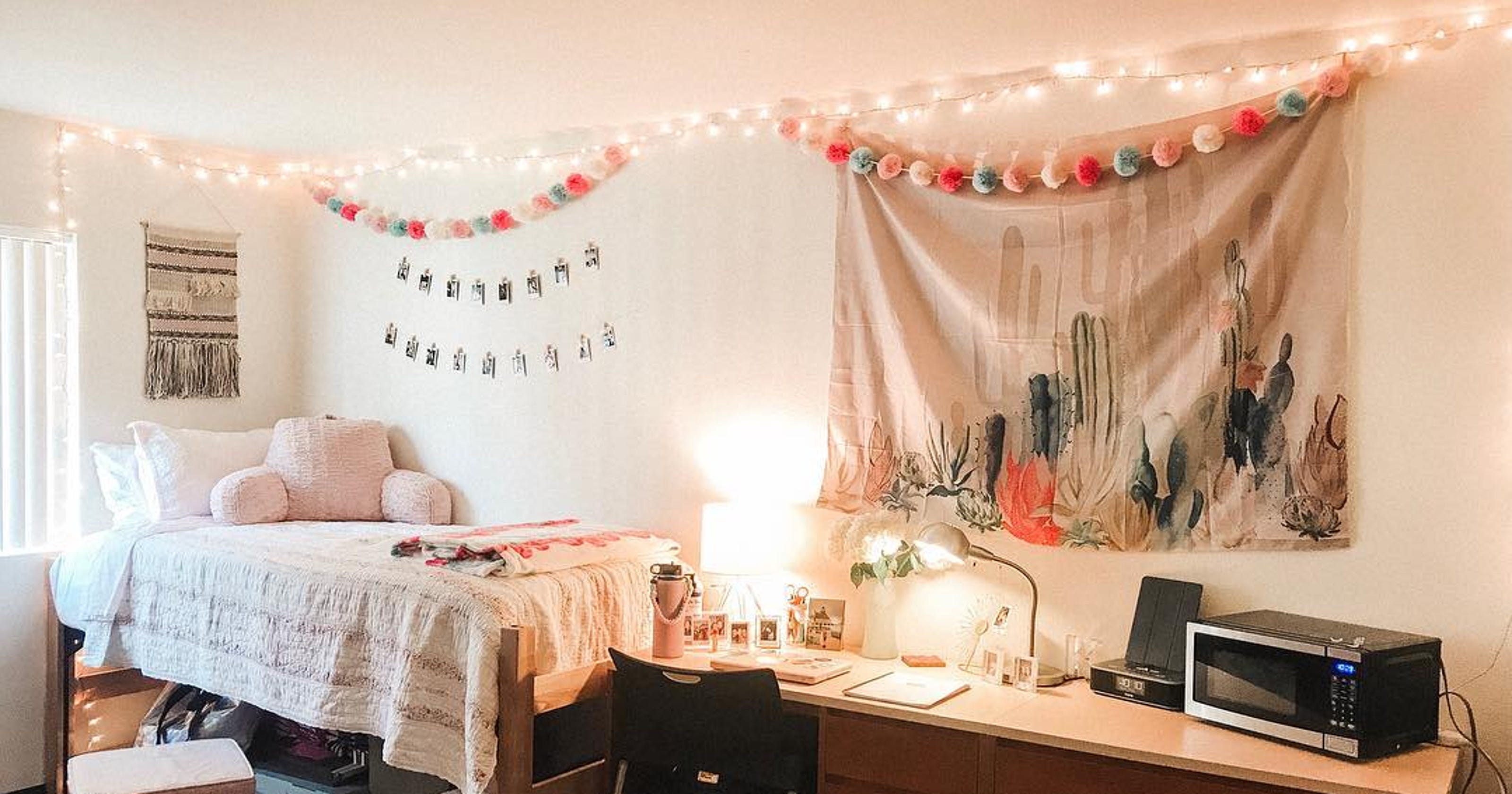 Creative Apartment Style Vs Dorm Style for Small Space