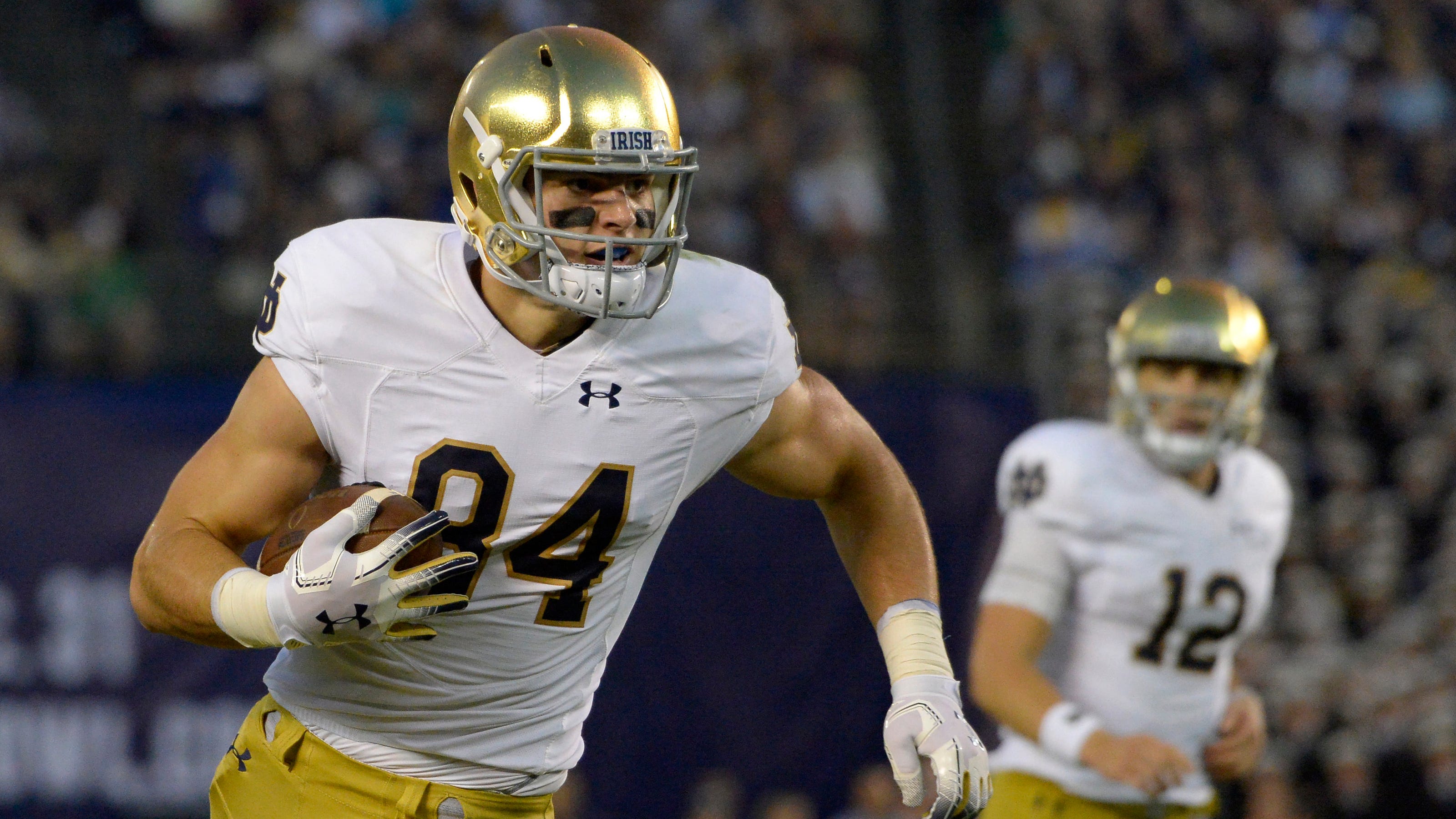 Notre Dame Football Cole Kmet Injury A Chance For Brock