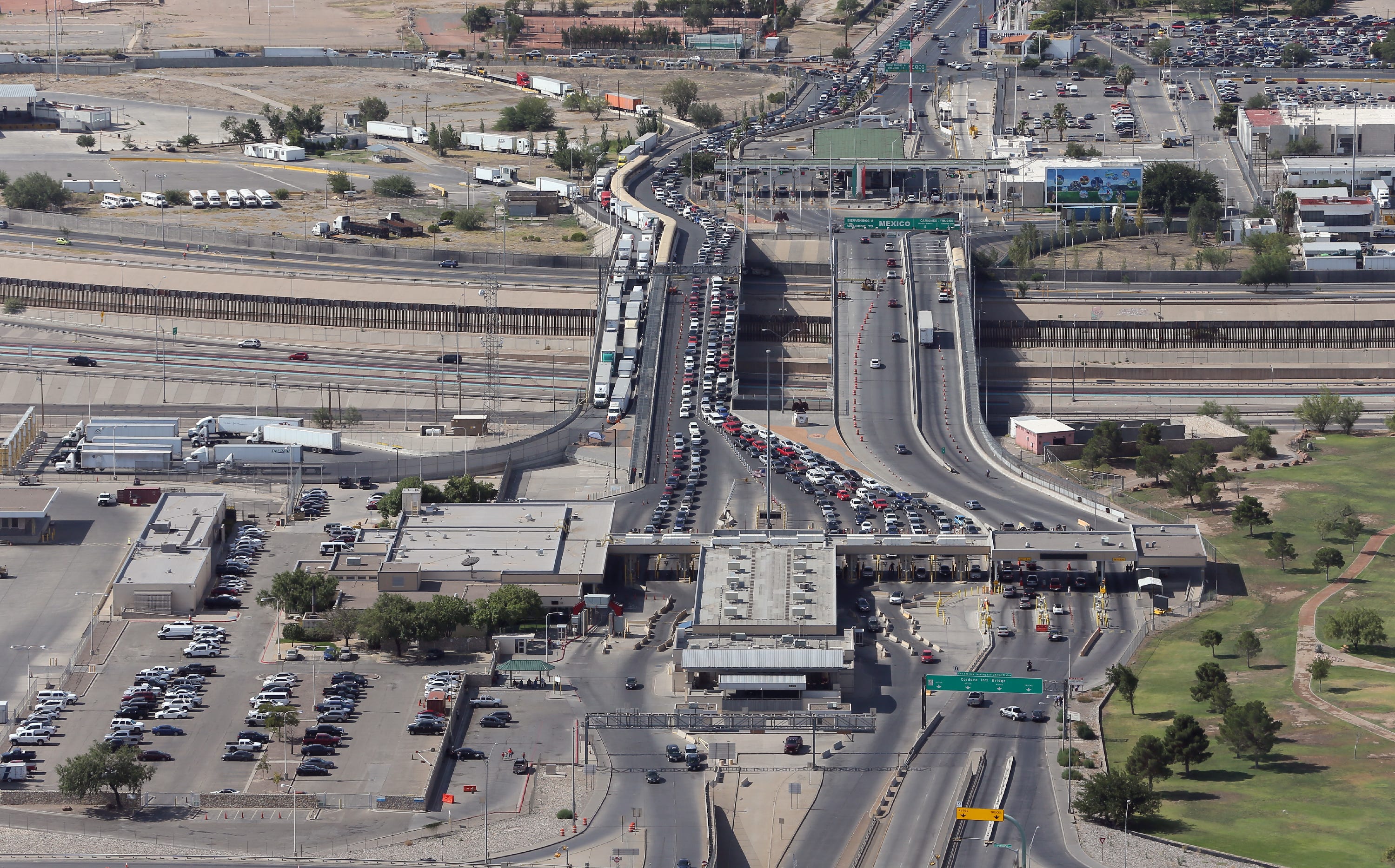 Border entry at U.S.Mexico to be restricted Saturday for coronavirus