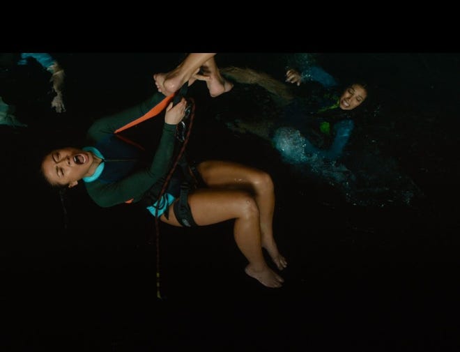 47 Meters Down Uncaged The 5 Bloodiest Shark Attacks Spoilers