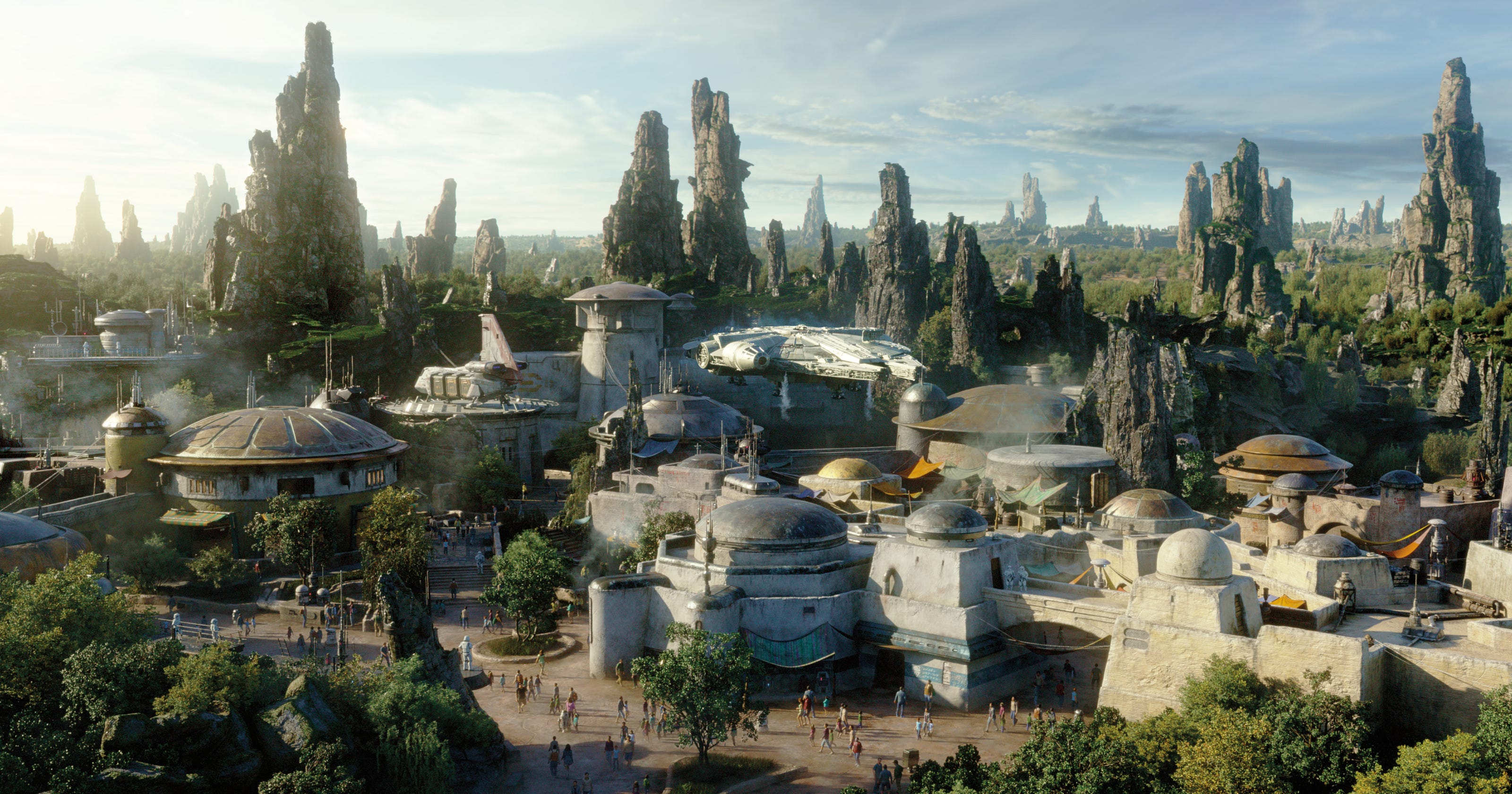 Star Wars Land at Disney in Orlando: Travel to a galaxy far, far away
