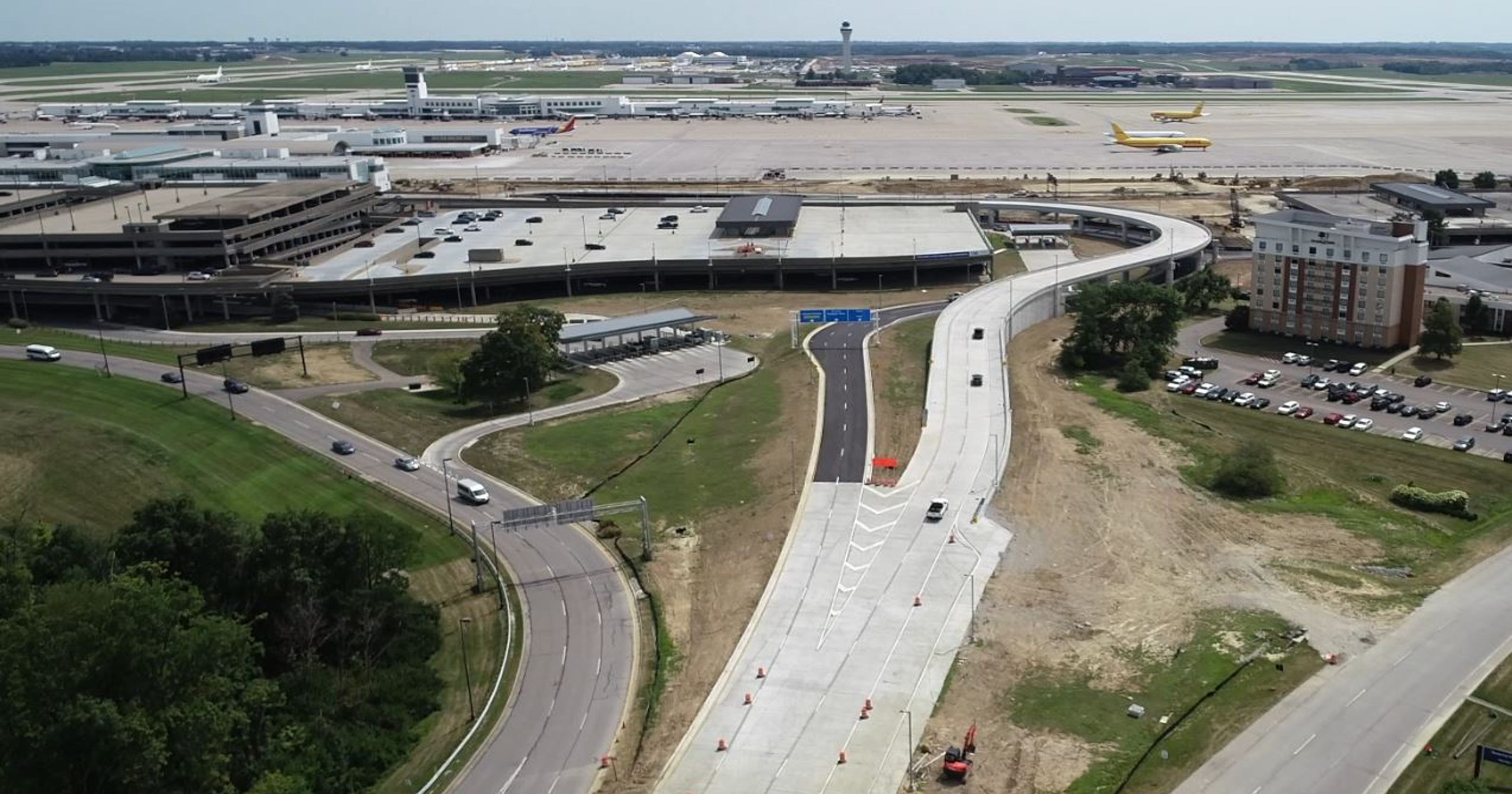 Cincinnati airport New road to terminal opens