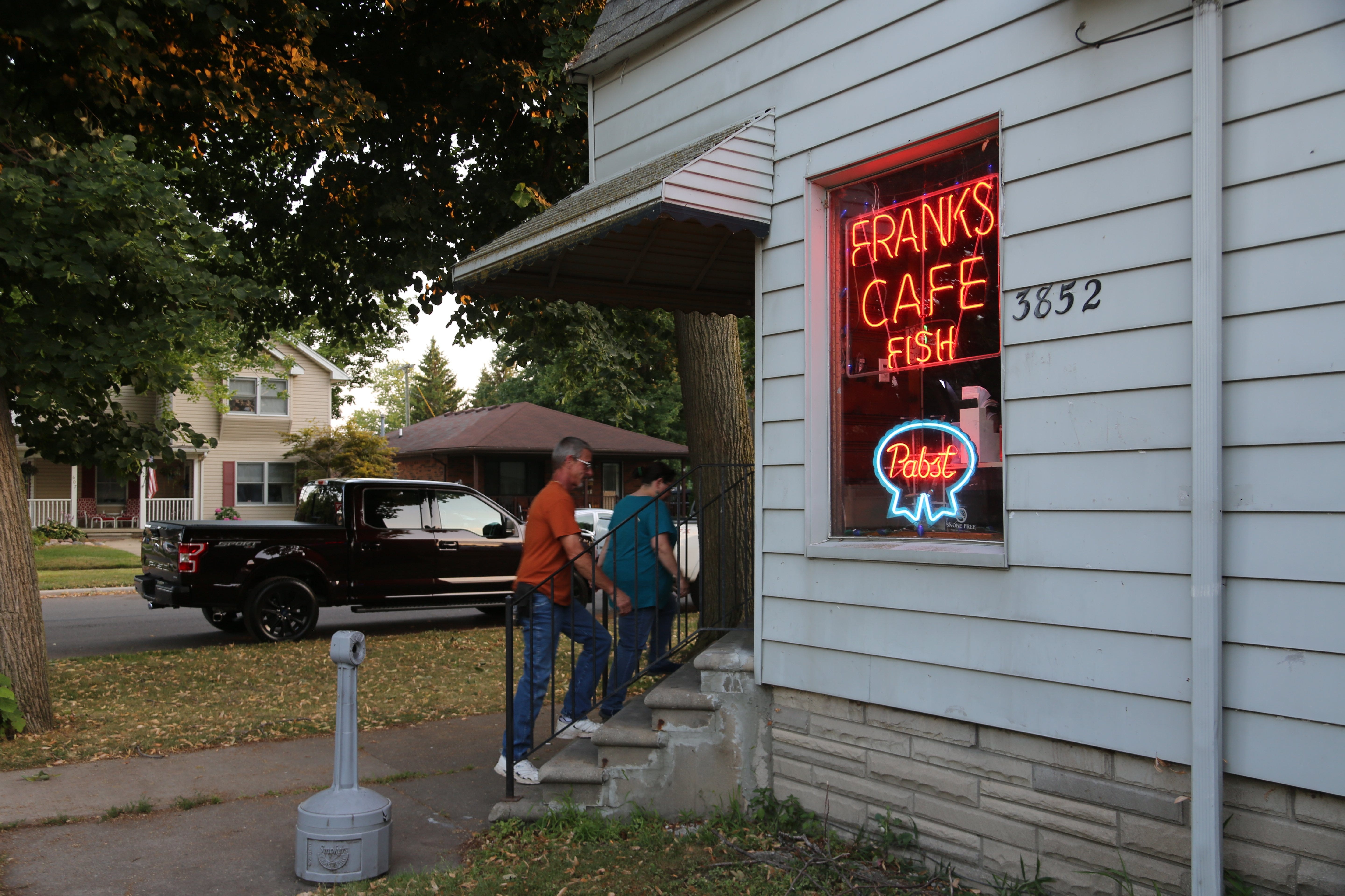 Wyandotte's house bars make last stand