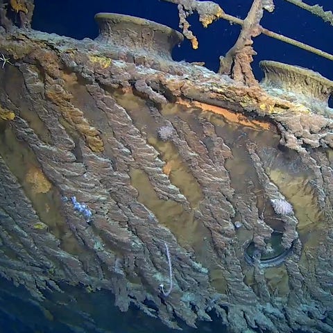 4K Titanic footage taken aboard the Triton 36,000/