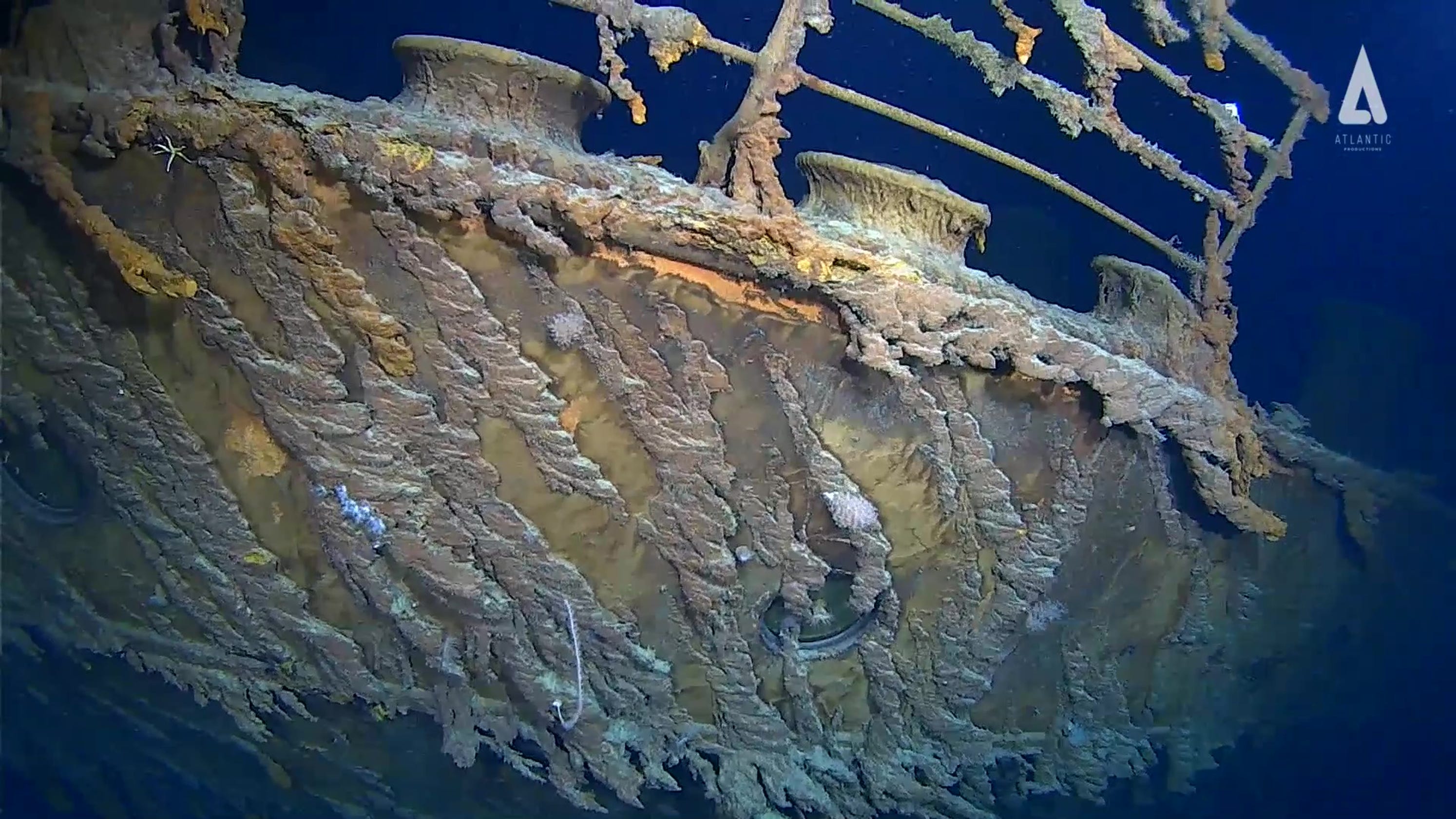 titanic wreck tour submarine