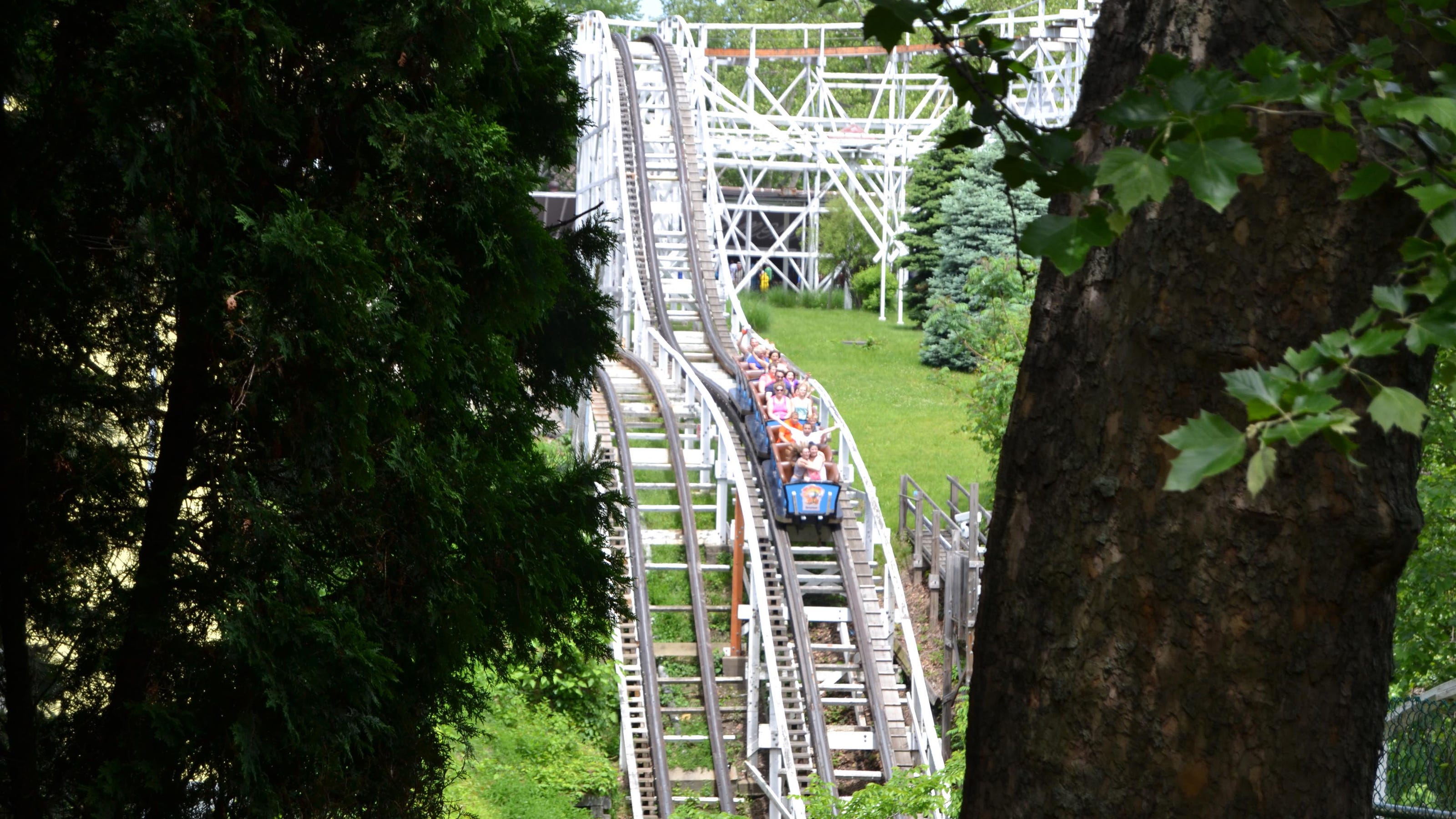 Kennywood takes amusement park lovers back in time with classic rides