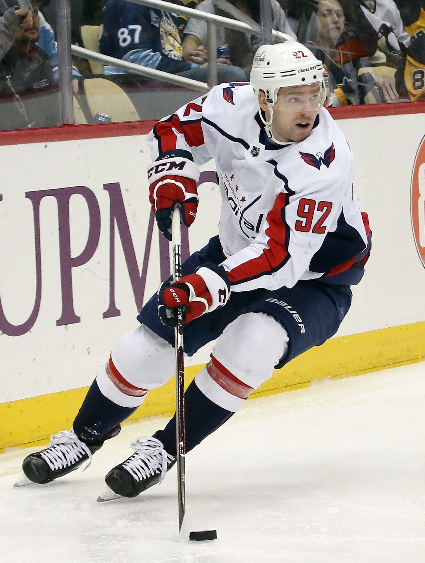 Capitals' Evgeny Kuznetsov suspended four years by IIHF for positive cocaine test