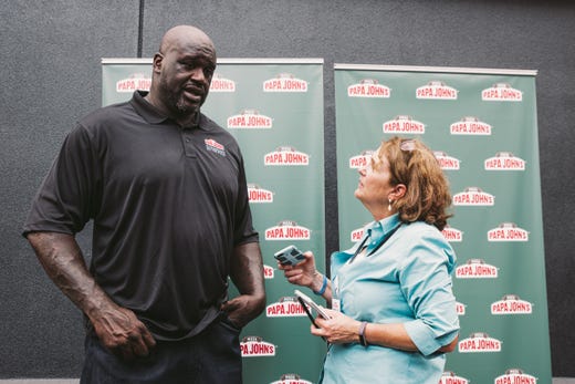 Shaquille O'Neal helps Papa John's recover after John Schnatter