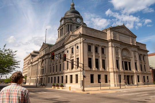 Fort Wayne S Waterfront Park New Draw For Indiana City Full Of