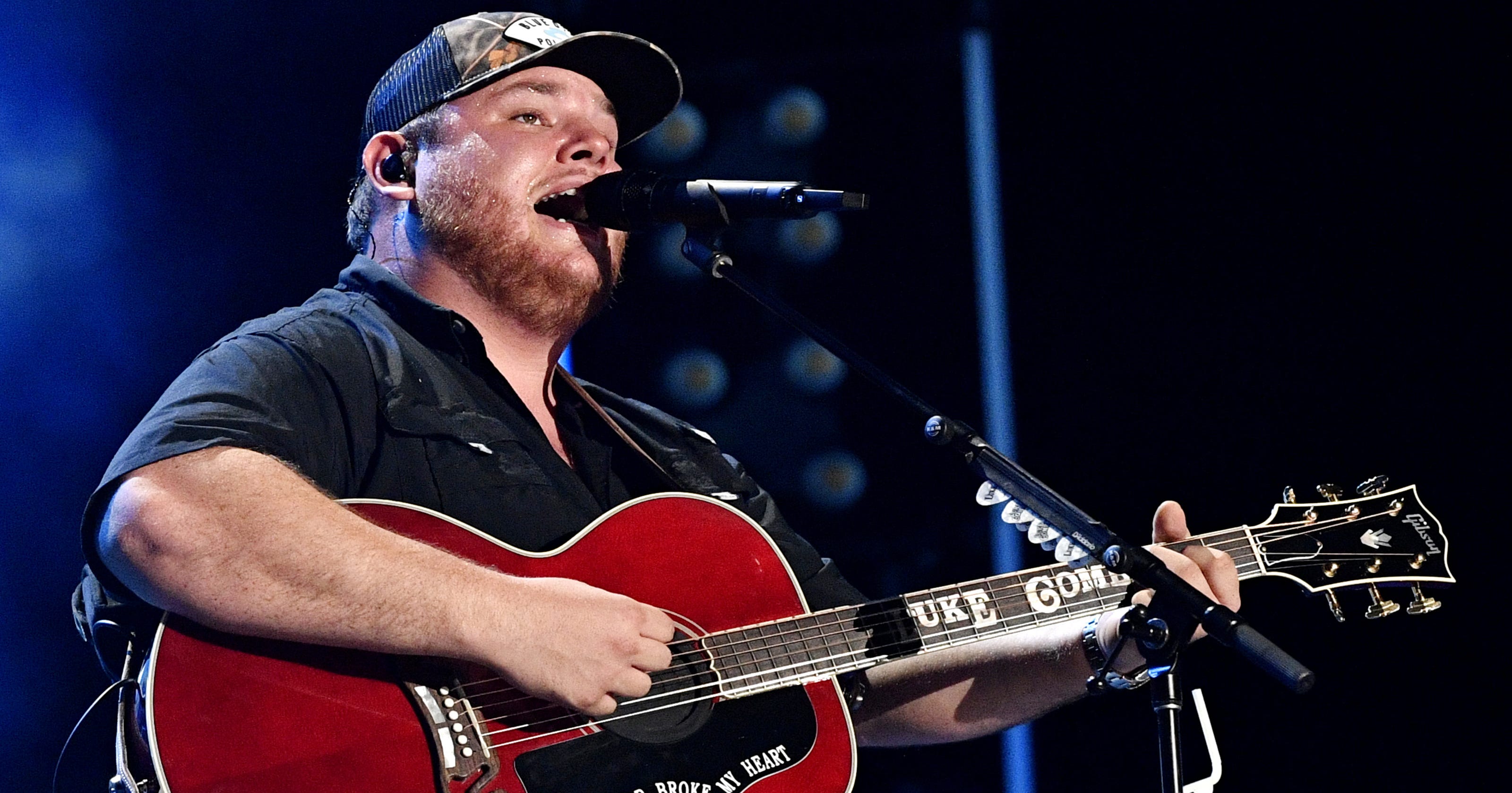 luke combs tour video