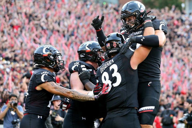Cincinnati Football Uc Bearcats Beat Ucla Bruins Again In Opener