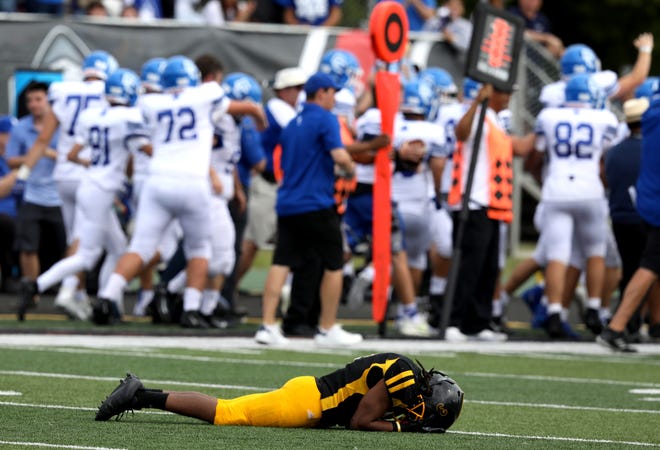 Michigan High School Football Detroit King Latest Champ To Fall