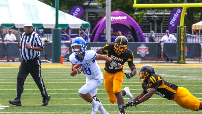 Detroit Catholic Central Holds Off Detroit King In Season Opener
