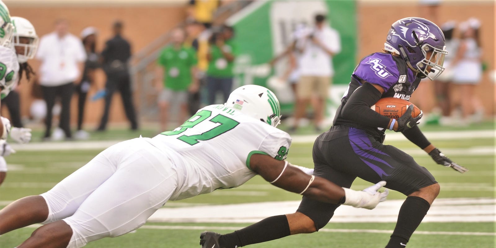 Fine Leads North Texas Past Acu In Opener