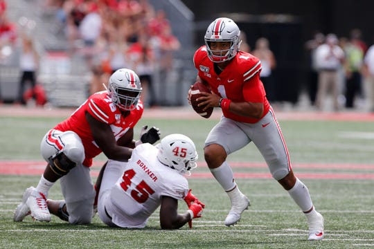 Justin Fields Throws For 4 Tds In No 5 Ohio States Win