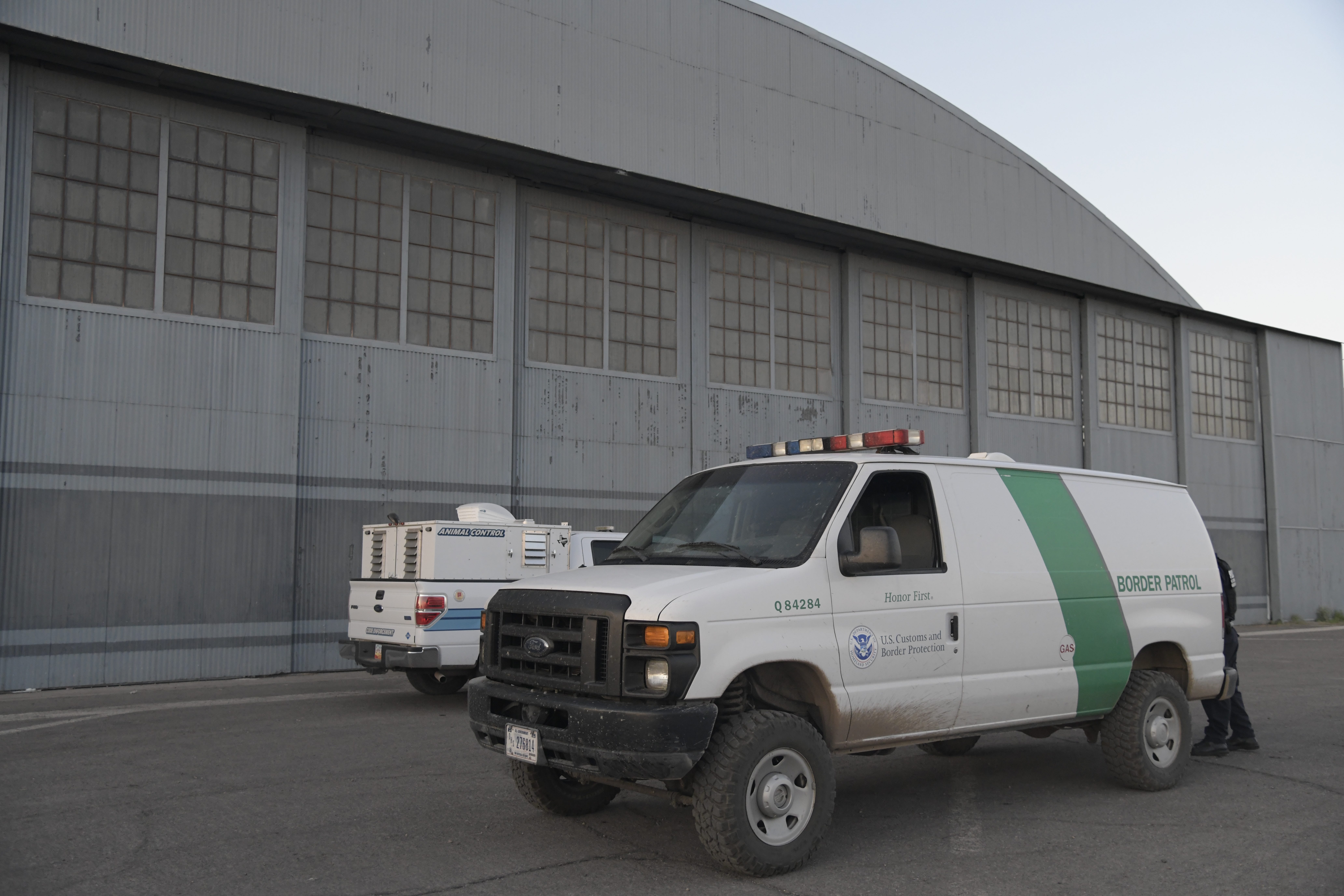 DEMING, N.M. – Border Patrol vans drop off migrants to Deming's migrant shelter on June 27, 2019, in Deming, New Mexico. Border Patrol often drops groups of migrants off at 6 a.m. and 8 p.m. to the shelter, however, the times differ each day, according to shelter organizer Ray Trejo.