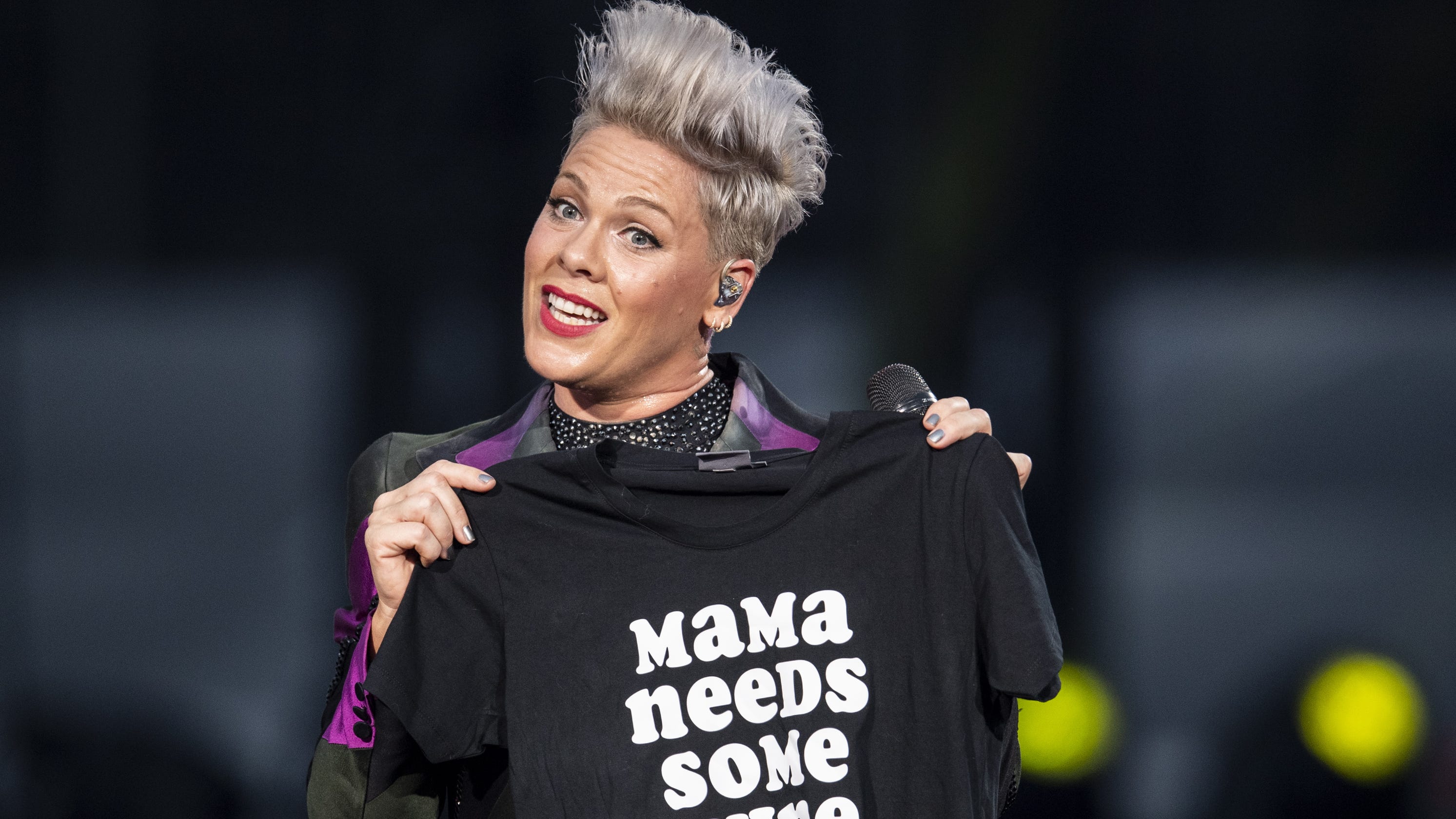 singer pink defends her kids, husband and other moms. don't mess