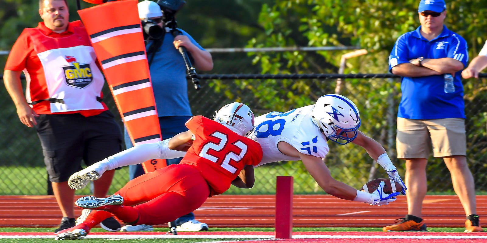 High School Football St X Spoils Home Debut Of New Colerain Coach