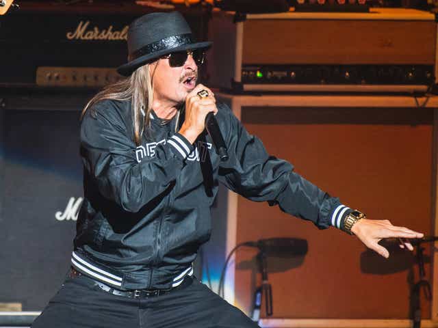 Review Kid Rock Plays Concert At Dte In Politically Hot Times