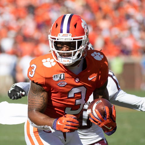 Clemson wide receiver Amari Rodgers (3) carries th