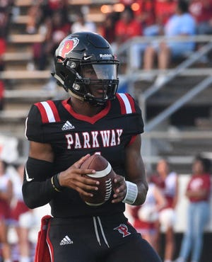 With six touchdowns, Parkway quarterback Gabe Larry led the way on the first Prep Fantasy Football ball of 2019.