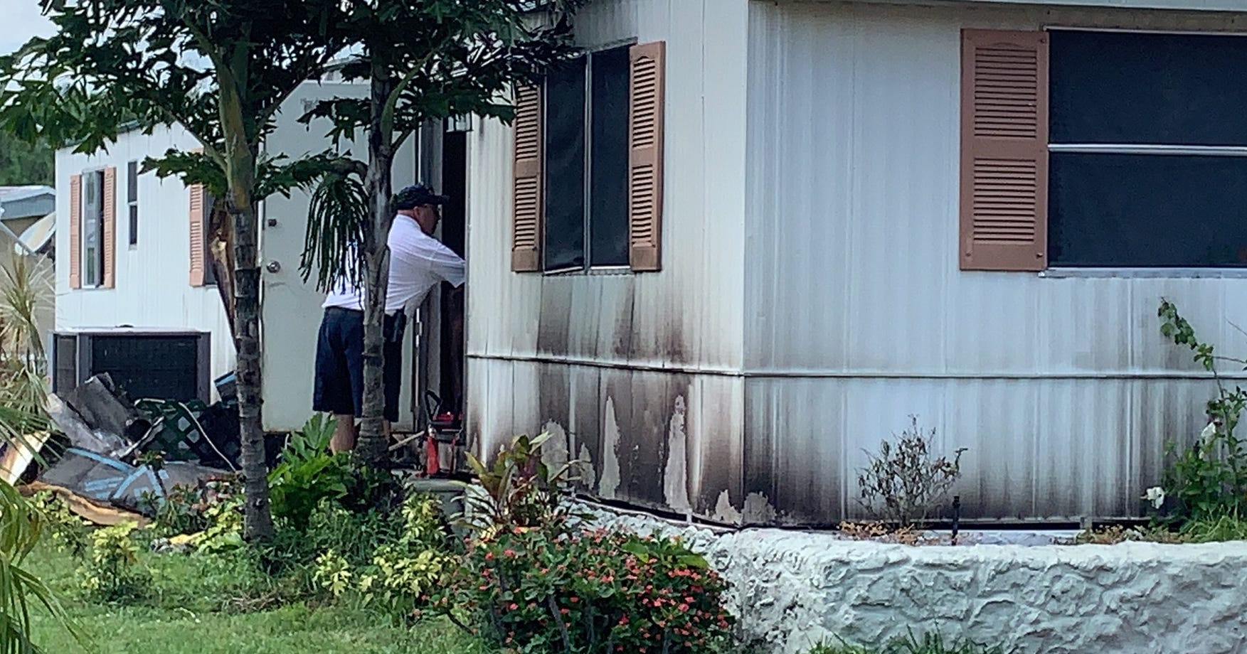 Fire at North Fort Myers mobile home park damages trailer