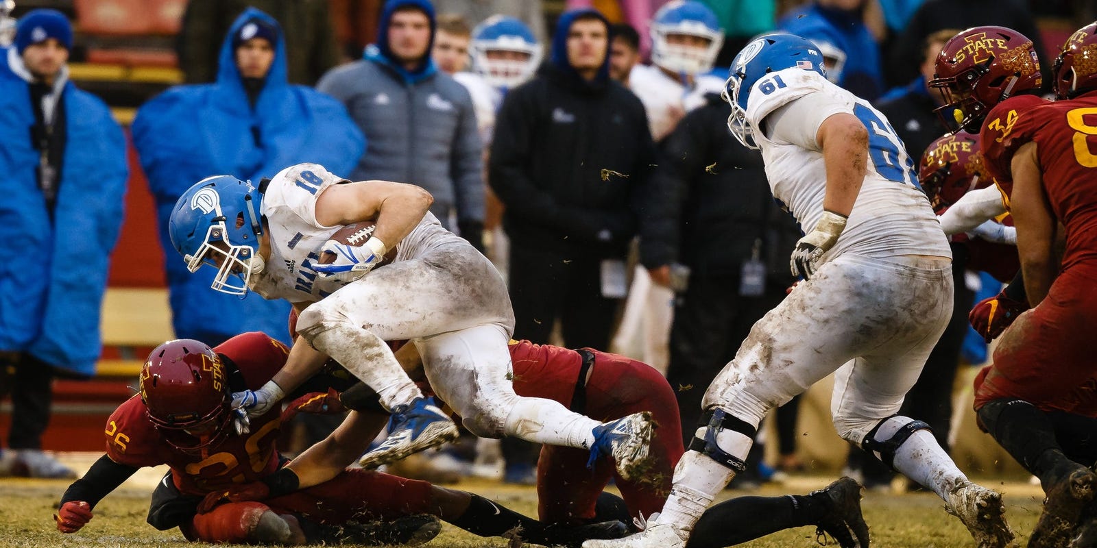 South Dakota State Football Drake Bulldogs Pay A Visit For Third
