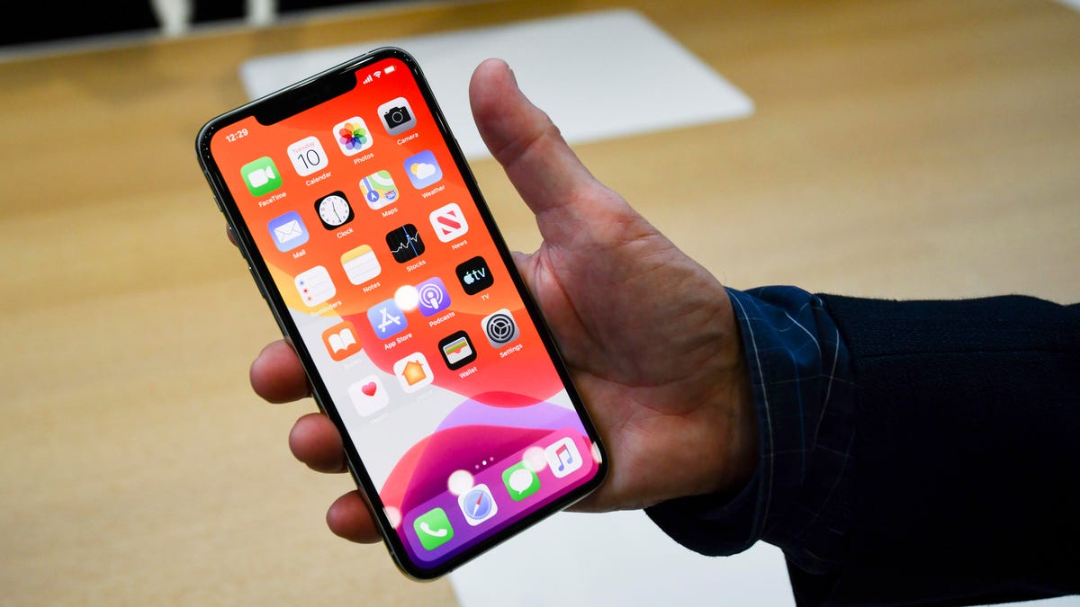9/10/19 12:28:31 -- Cupertino, CA, U.S.A  --The new iPhone 11 Pro & 11 Pro Max feature a new three camera system, which includes a telephoto, wide and ultra-wide lens.  --    Photo by Harrison Hill, USA TODAY Staff (Via OlyDrop)