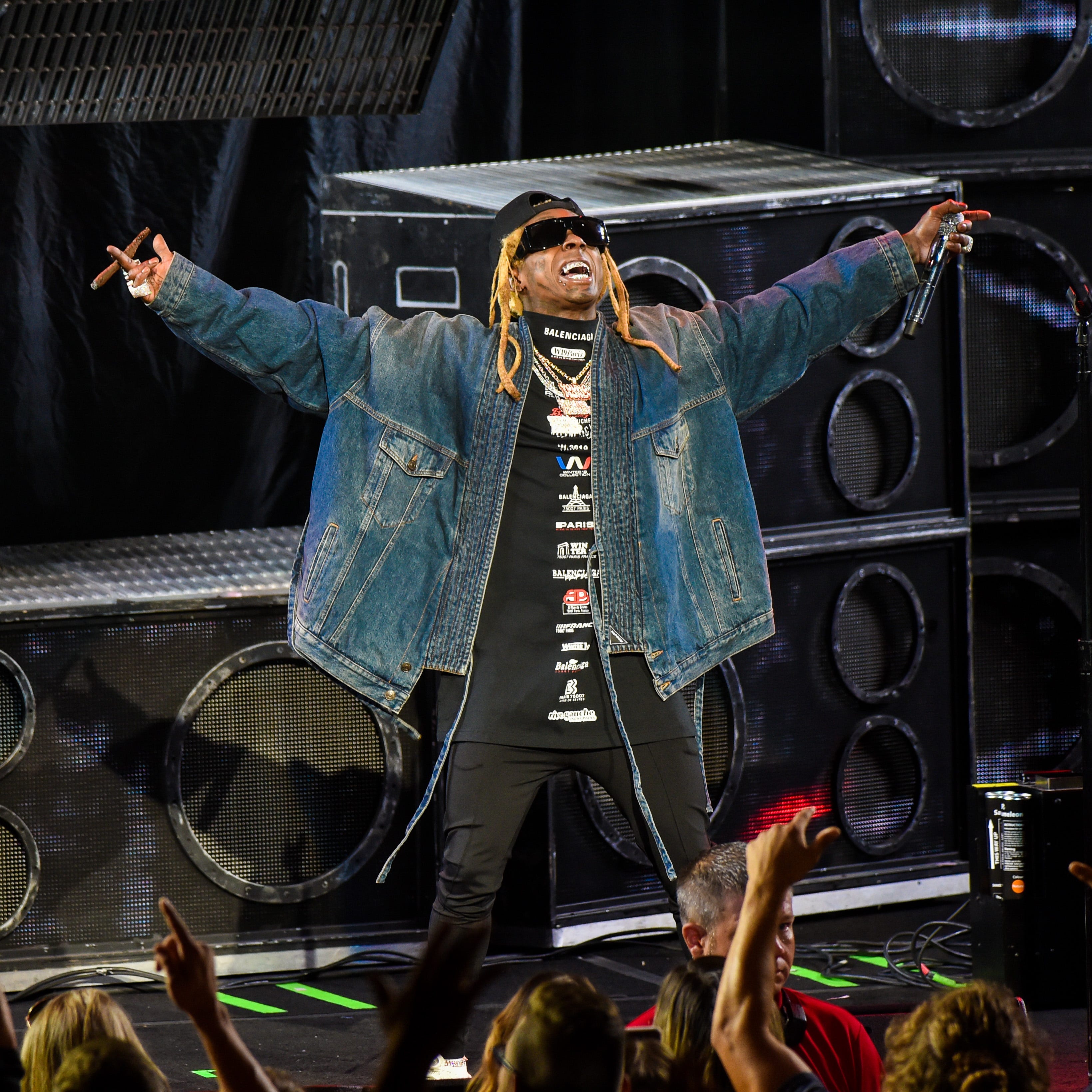 The Green Bay Packers Gave Lil Wayne A Christmas Gift Any