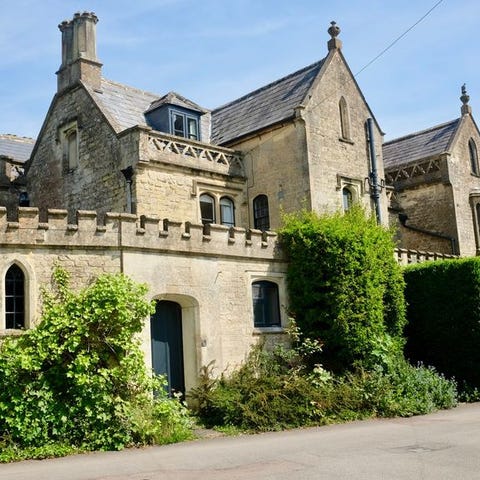 'Downton Abbey' Victorian-era castles and manors