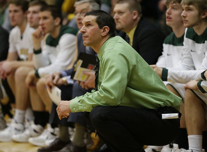 St Norbert Men S Basketball Team Will Play Uwgb Marquette In