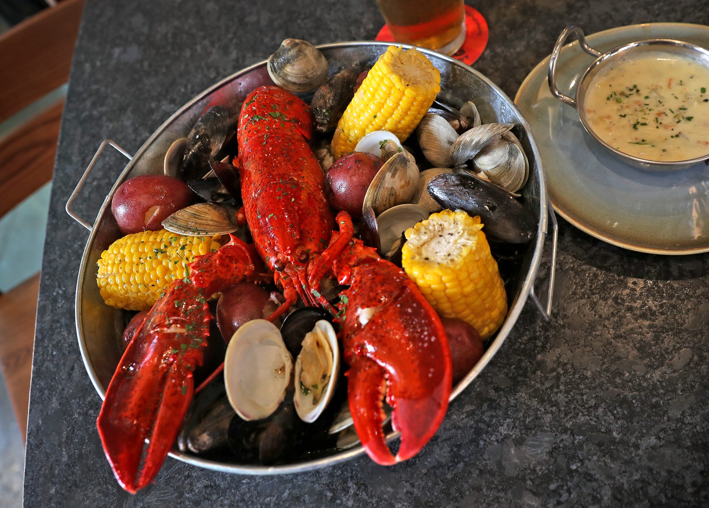 Indianapolis Restaurants Pier 48 Seafood Opens Downtown