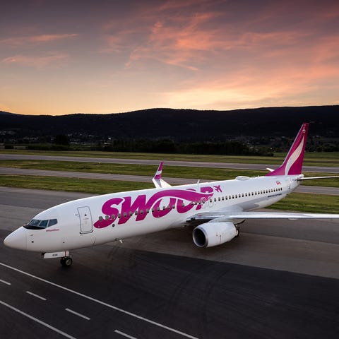 A Boeing 737 belonging to Canadian budget carrier 