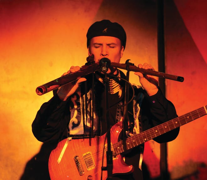 International touring artist Wade Fernandez will perform as part of a concert of contemporary Native Americana music on Sept .28 at Door Community Auditorium in Fish Creek.