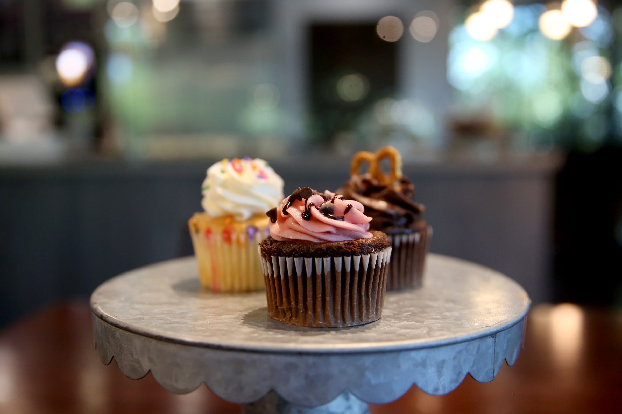 Sweetly Baked opens second location, bakerycafe in Salem