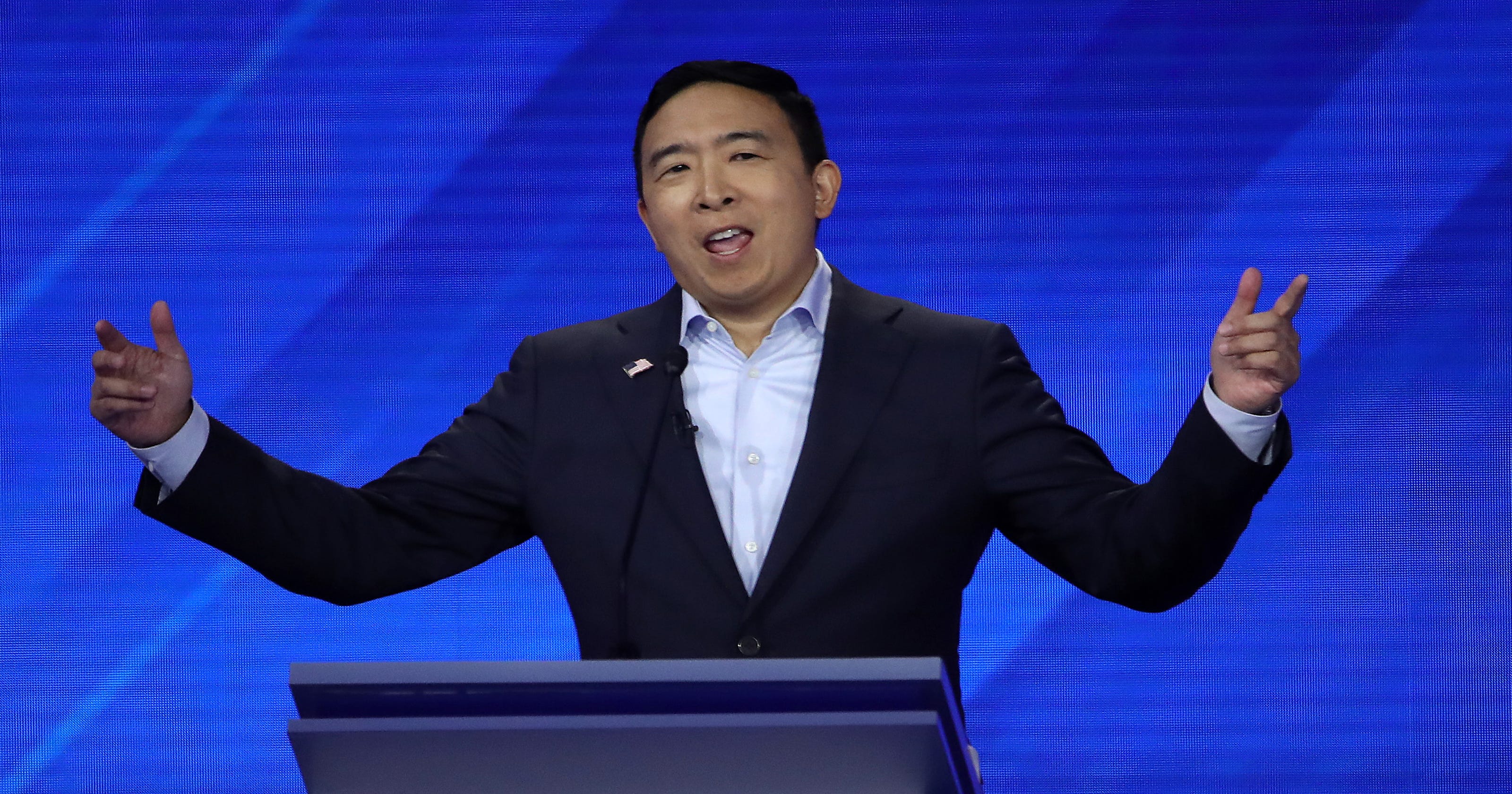 Democratic debate: Andrew Yang says $1,000/month for more families2986 x 1680
