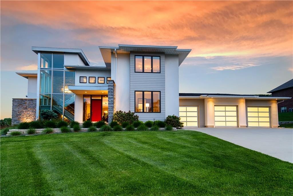 Mansion Monday: Stunning Glen Oaks home can be yours for $1.7 million