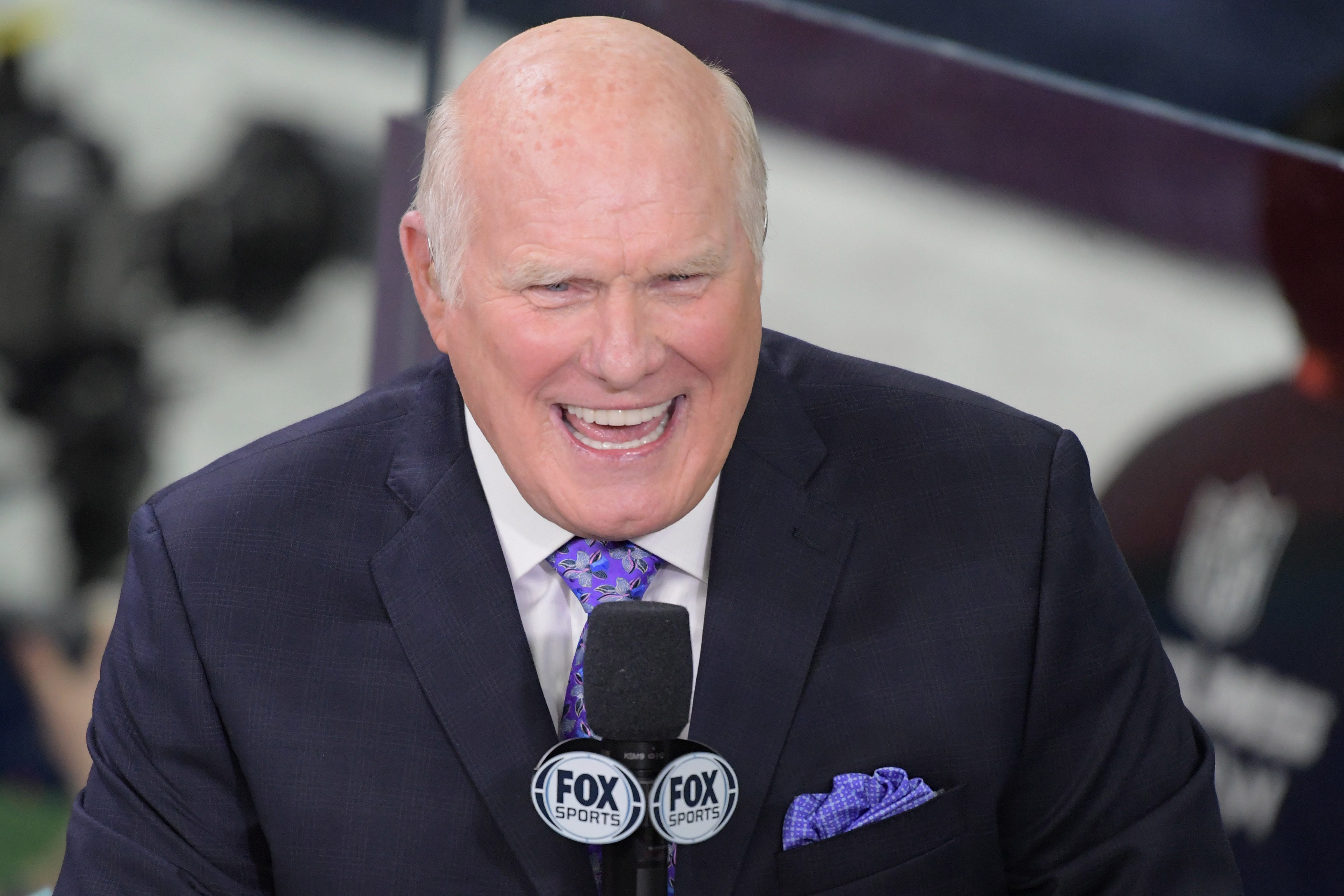 Terry Bradshaw, former NFL Pittsburgh Steelers star, sells Bradenton home