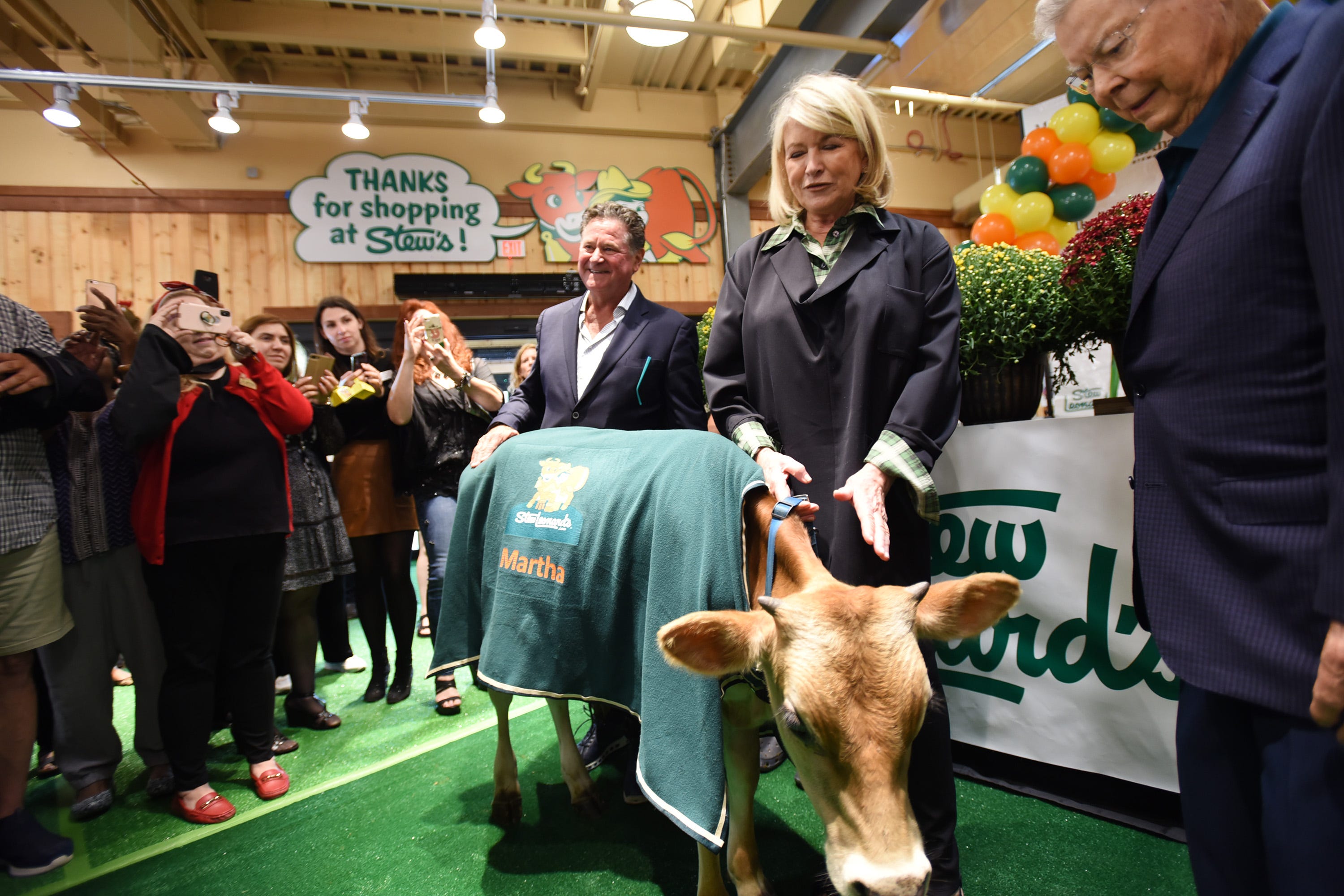 Stew Leonard's offers first look at new supermarket in Paramus NJ