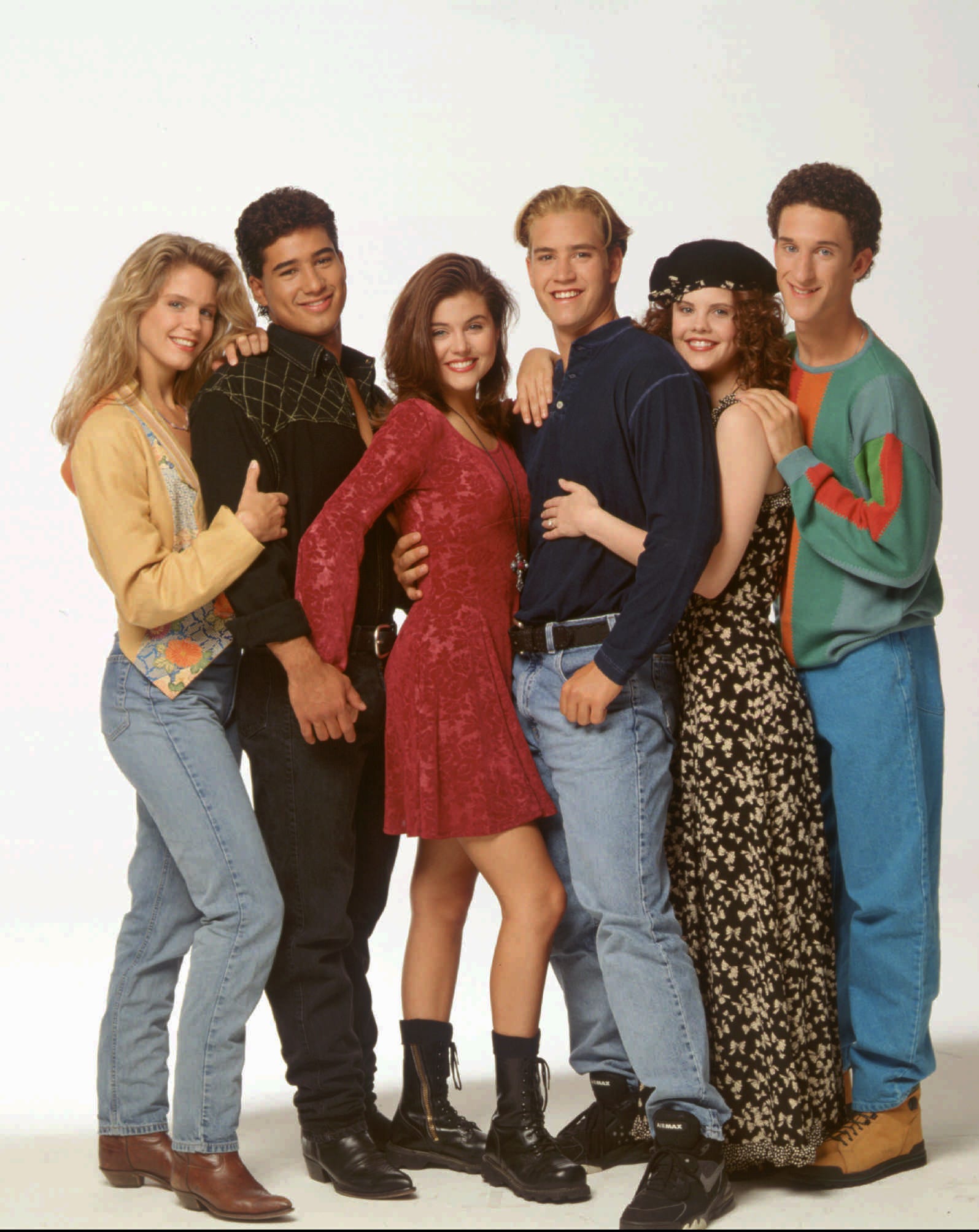 Saved By The Bell Edgy Peacock Reboot To Debut Over Thanksgiving
