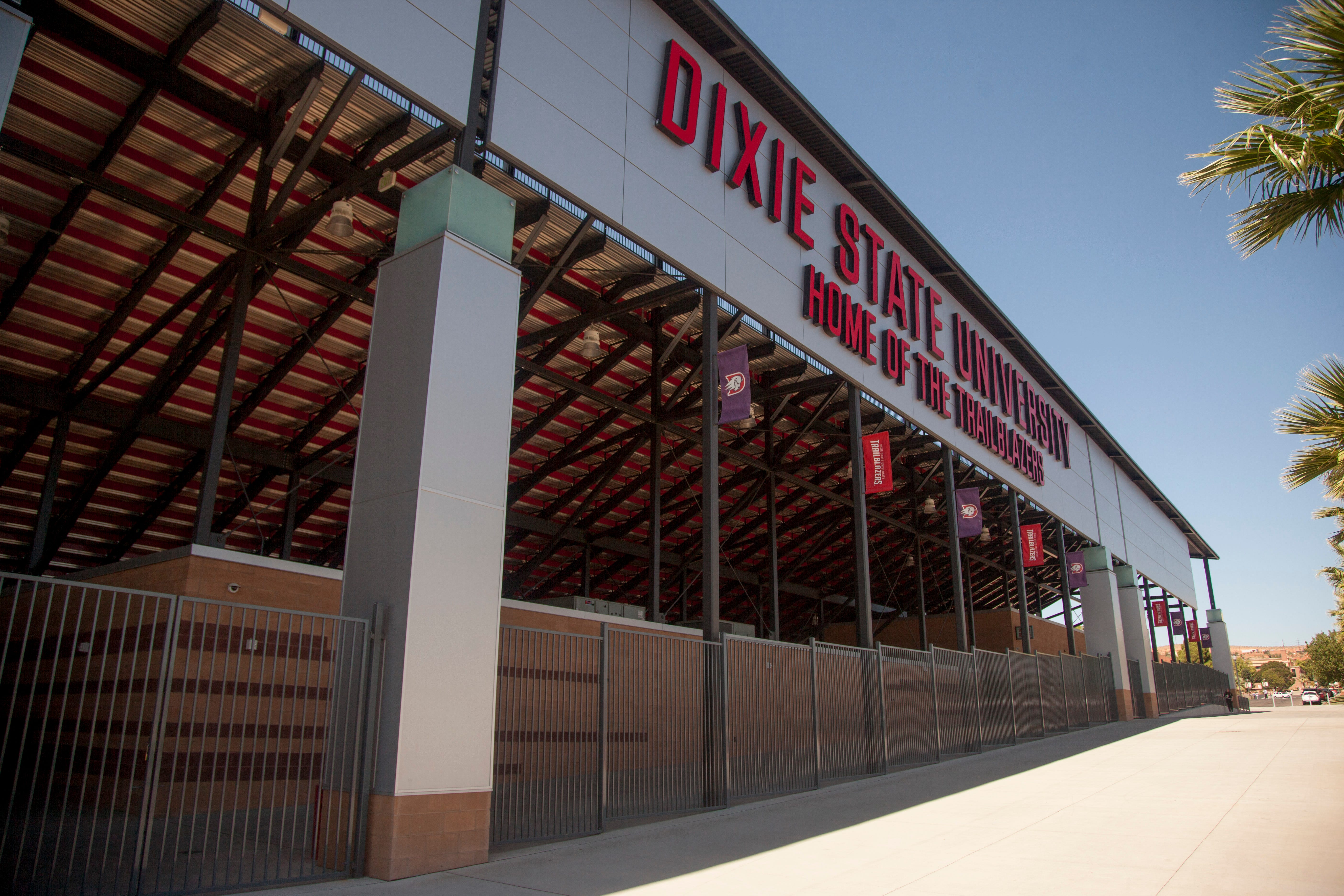 How Dixie State is juggling being a WAC school and an independent