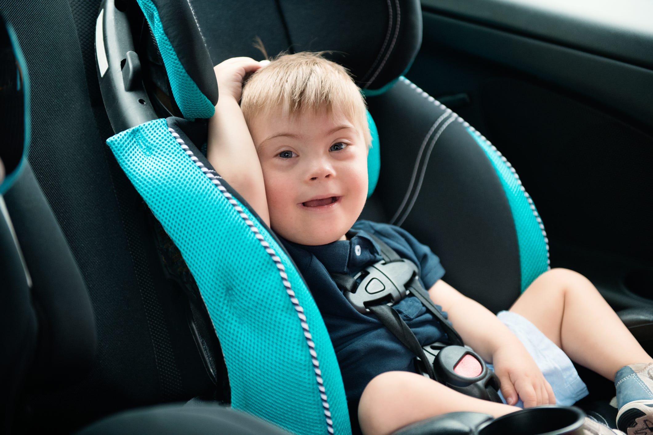 turning car seat forward